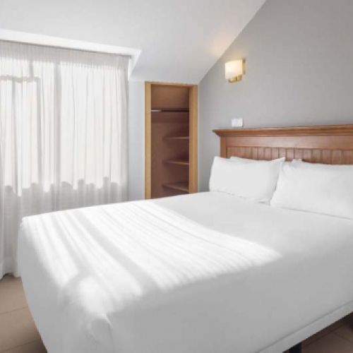 Habitación doble cama matrimonio